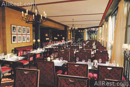 Hotel Majestic Barriere 26